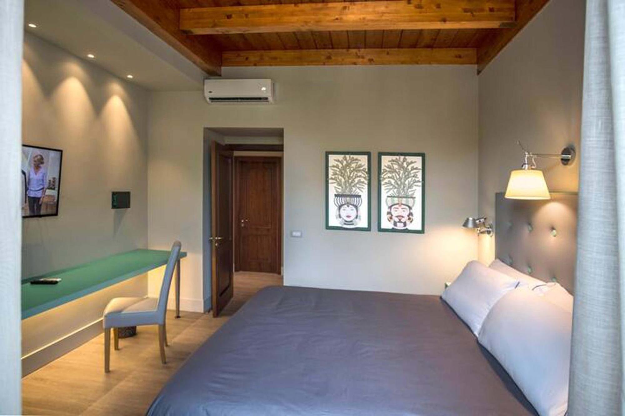 Amore Rentals - Appartamento Felice Sorrento Buitenkant foto