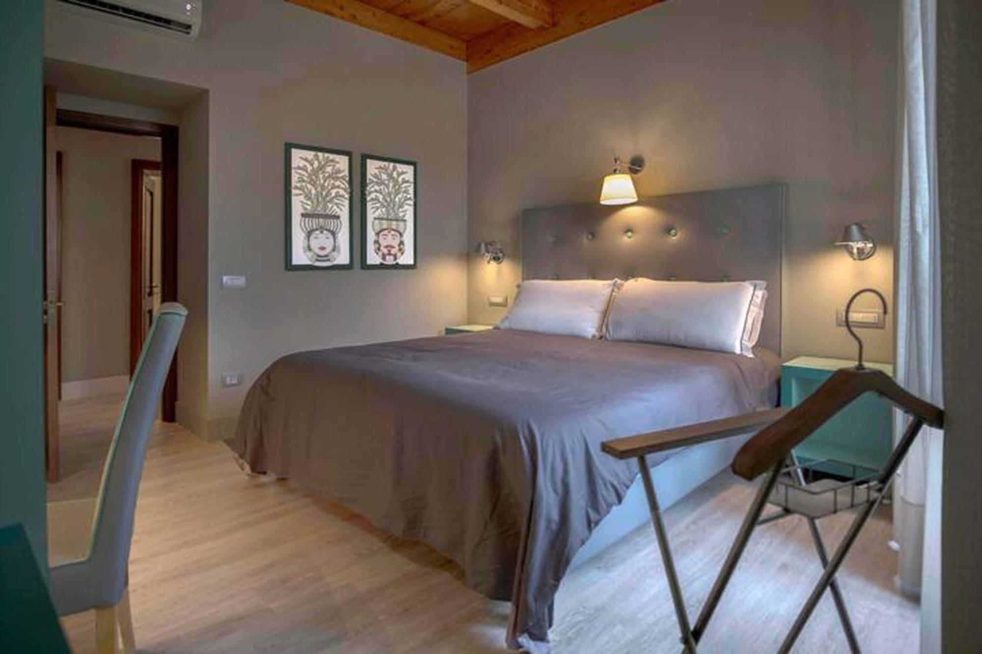 Amore Rentals - Appartamento Felice Sorrento Buitenkant foto